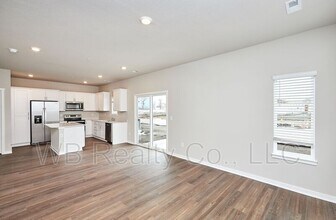 9598 Capstone Ct in West Des Moines, IA - Building Photo - Building Photo