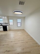 689 Birdie Ln in Lorena, TX - Foto de edificio - Building Photo