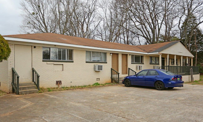 Kapur Garden Apartments in Huntsville, AL - Foto de edificio - Building Photo