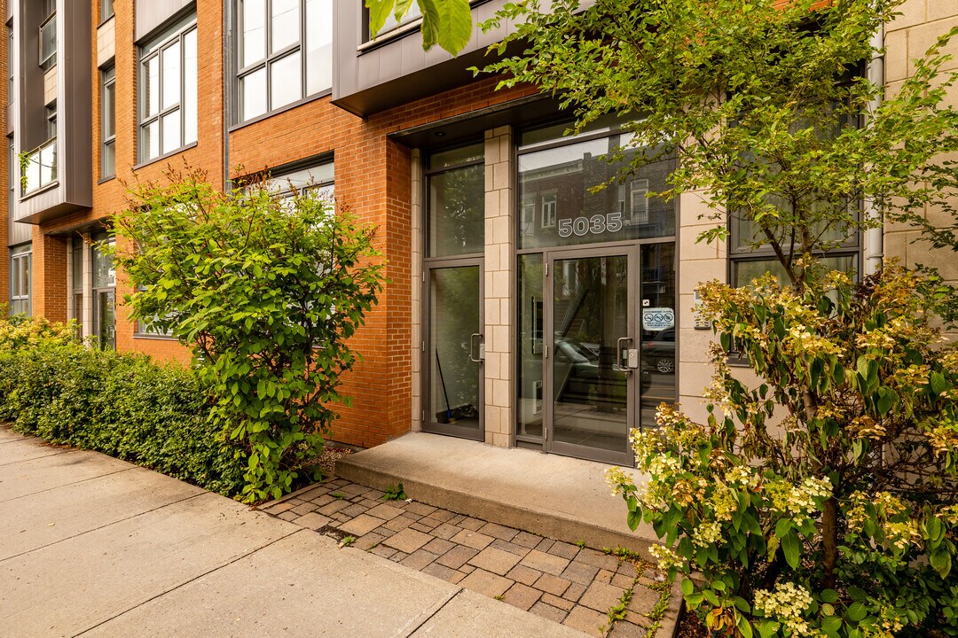 5035-5045 Clark in Montréal, QC - Building Photo