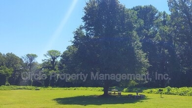 3930 Pulaski Pike NW in Huntsville, AL - Foto de edificio - Building Photo