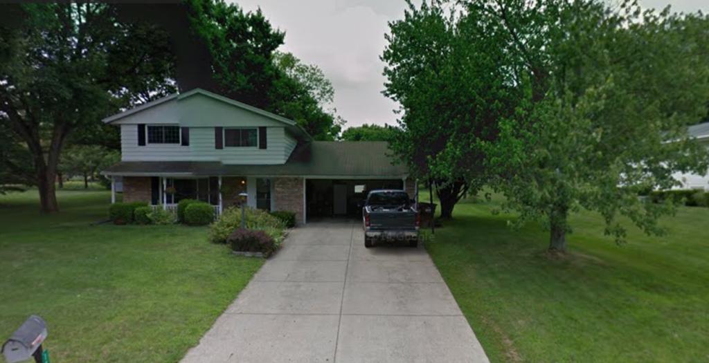 1581 Diplomat Dr in Dayton, OH - Building Photo