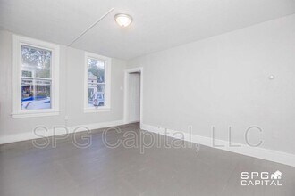 526 E Queen St in Chambersburg, PA - Building Photo - Building Photo