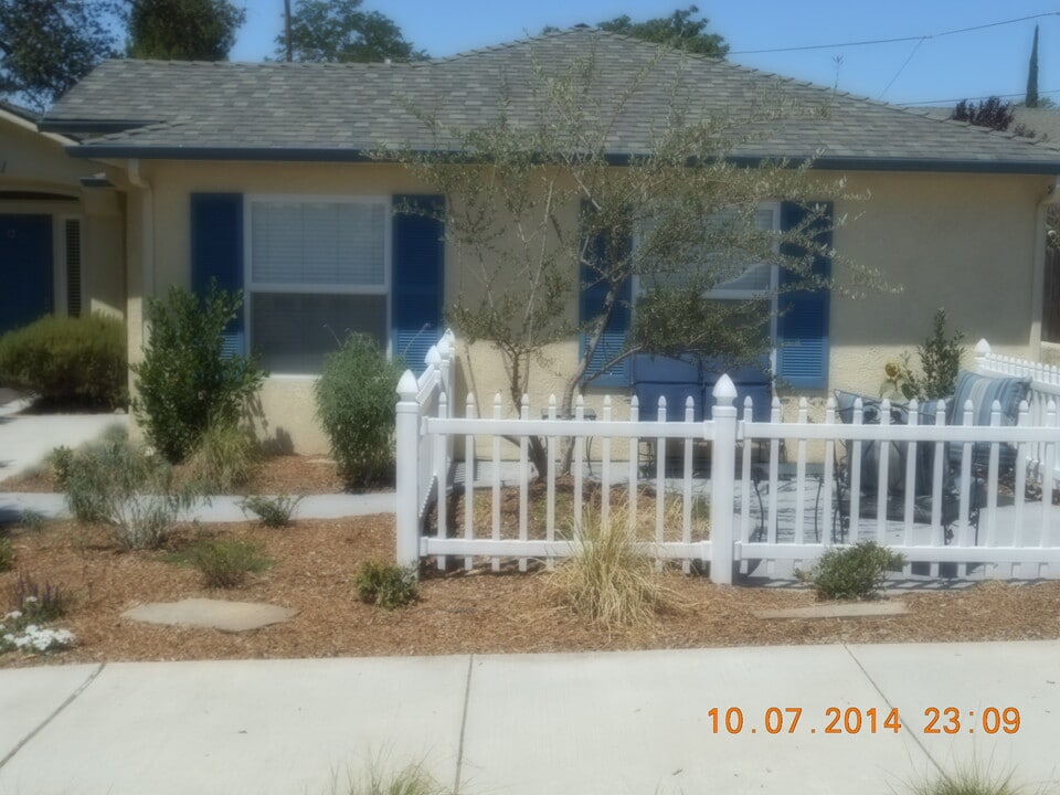 2121 Pine St, Unit C in Paso Robles, CA - Building Photo