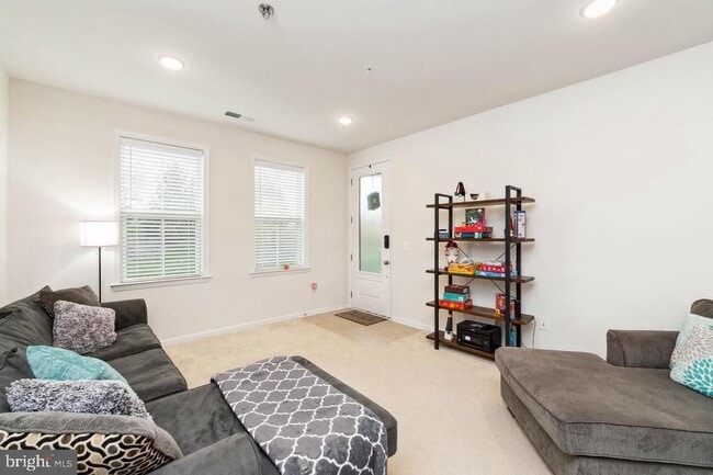 24525 Glenville Grv Ter in Aldie, VA - Building Photo - Building Photo