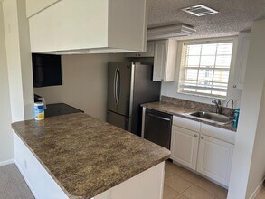 6284 La Costa Dr in Boca Raton, FL - Building Photo - Building Photo
