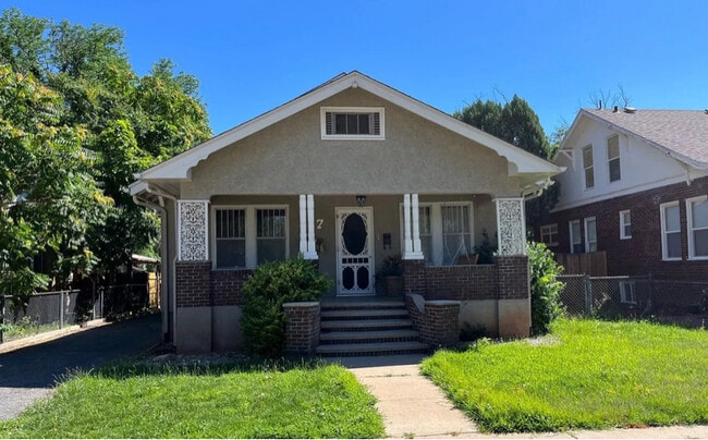 property at 417 W Evans Ave
