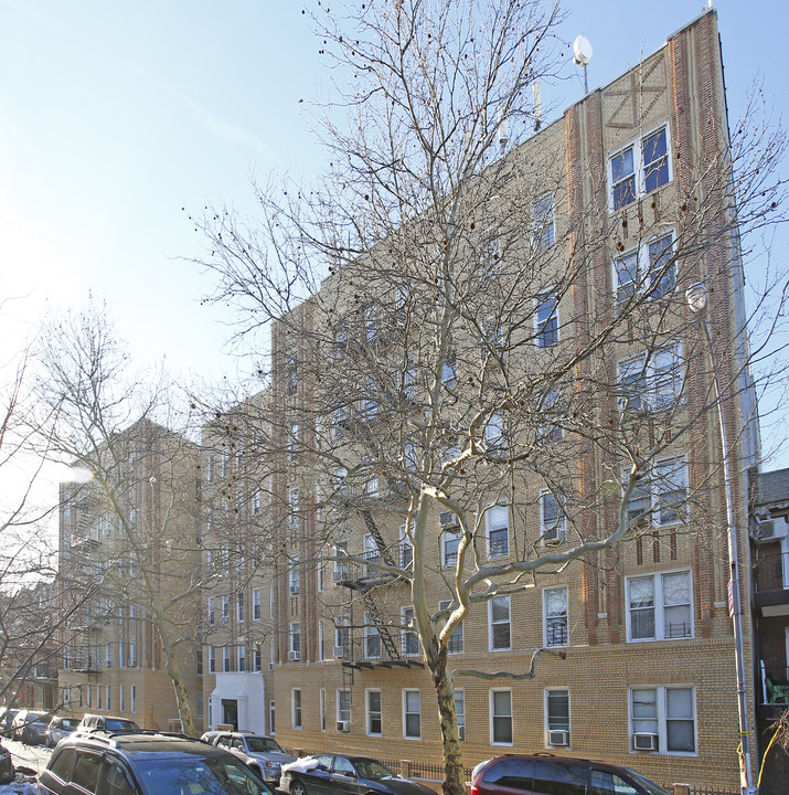 1320 51st St in Brooklyn, NY - Building Photo