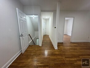 20-67-67 32nd St in Queens, NY - Building Photo - Building Photo