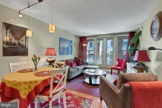 601 Pennsylvania Ave. SE, Unit 705 in Washington, DC - Building Photo - Building Photo