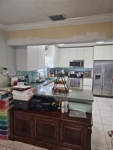 651 SW 66th Ave, Unit 0 in Miami, FL - Building Photo - Building Photo