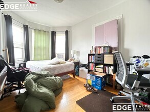 157 Murdock St, Unit 2 in Boston, MA - Foto de edificio - Building Photo