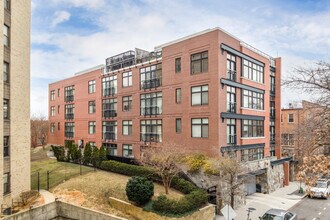 1654 Euclid St NW in Washington, DC - Foto de edificio - Building Photo