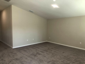 1336 Axel Cir in Winter Haven, FL - Foto de edificio - Building Photo