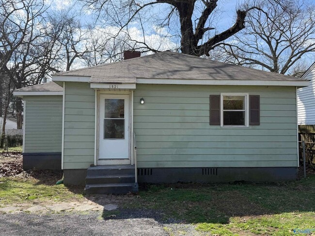 property at 1821 7th St SE