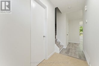 1441 Palmerston Dr in Ottawa, ON - Building Photo - Building Photo