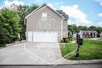 5722 Rhyne Cove Ln in Knoxville, TN - Building Photo - Building Photo