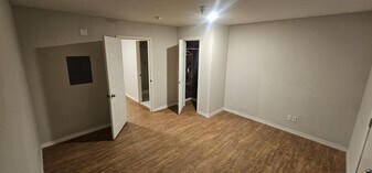 13162 MO-13 in Kimberling City, MO - Building Photo