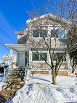 28 Linden St, Unit 5-bed 2-bath Linden in Boston, MA - Building Photo