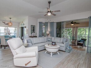 945 Carrick Bend Cir in Naples, FL - Building Photo - Building Photo