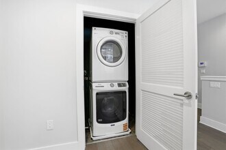 634 N 5th St in Philadelphia, PA - Building Photo - Building Photo