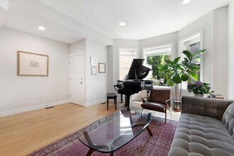 4532 N Damen Ave in Chicago, IL - Building Photo - Building Photo