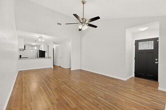 1940 Abshire Ln in Dallas, TX - Building Photo - Building Photo