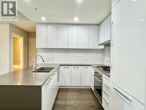 5687 Gray Ave in Vancouver, BC - Building Photo - Building Photo