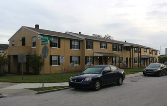 Griffin Park Apartments in Orlando, FL - Foto de edificio - Building Photo