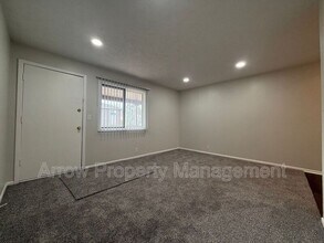 2338 Lynn St in Lincoln, NE - Building Photo - Building Photo