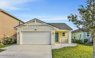 45 Vicksburg Dr in Saint Johns, FL - Building Photo