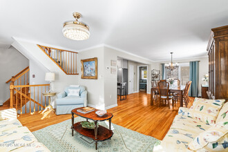123 Stockton Ave in Ocean Grove, NJ - Foto de edificio - Building Photo