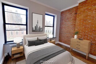 206 E 83rd St, Unit 3E in New York, NY - Building Photo