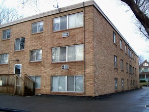 214 N 4th Ave in South St. Paul, MN - Foto de edificio - Building Photo