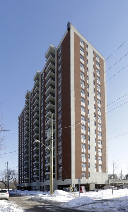 The Lamplighter in Ottawa, ON - Building Photo