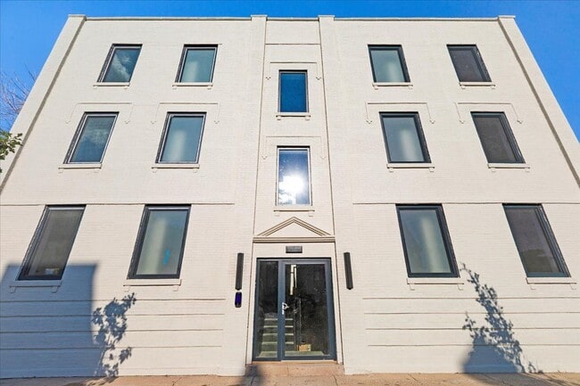 property at 2023 N Drake Ave