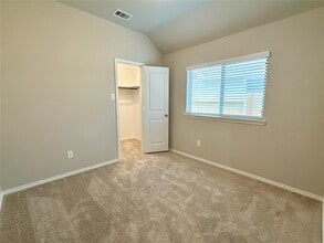 31908 Retama Rnch Dr in Conroe, TX - Building Photo - Building Photo