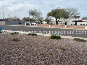 2415 N 71st St in Scottsdale, AZ - Building Photo - Building Photo