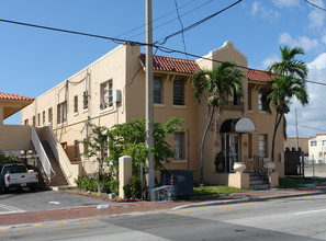 1352 SW 7th St in Miami, FL - Building Photo - Building Photo