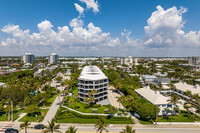 Ocean Place in Delray Beach, FL - Building Photo - Building Photo