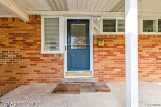 881 Brooklawn Dr in Troy, MI - Building Photo - Building Photo