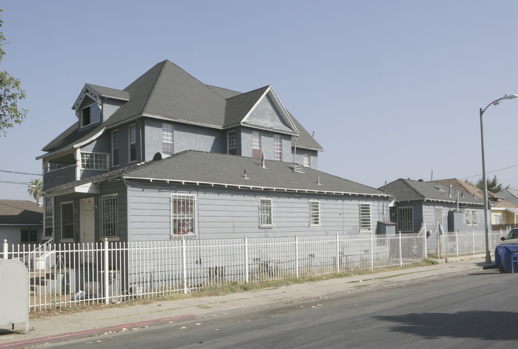 2429 E 3rd St in Los Angeles, CA - Building Photo