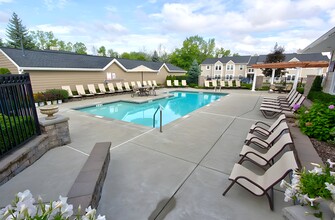 Country Club Manor in Williamsville, NY - Building Photo - Building Photo