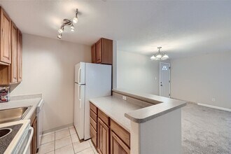 5402 Carr St in Arvada, CO - Building Photo - Building Photo