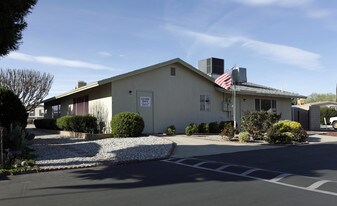 8655 Santa Fe Ave in Hesperia, CA - Building Photo