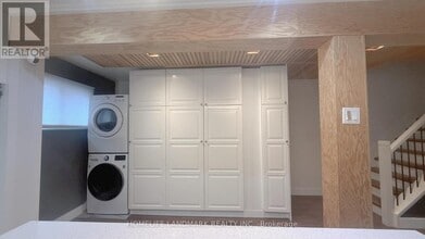 40 Dundalk Dr in Toronto, ON - Building Photo - Building Photo