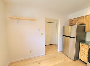404 Briarwood Ct in New Paltz, NY - Foto de edificio - Building Photo