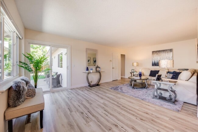 property at 934 Goodwin Ave