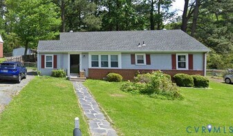 1207 Blue Jay Ln in Richmond, VA - Building Photo