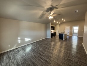 2705 Ringo Ct in Midland, TX - Building Photo - Building Photo